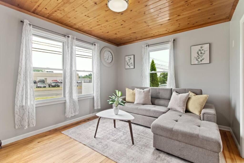 Stylish, Relaxing & Comfy 3 Bdr Home Брістоль Екстер'єр фото